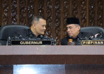 RAPAT PARIPURNA: Persetujuan Rekomendasi LKPj & Raperda-raperda