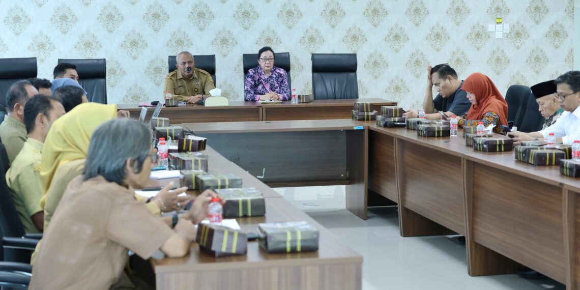 Komisi E Diskusikan Perlindungan Pekerja Informal